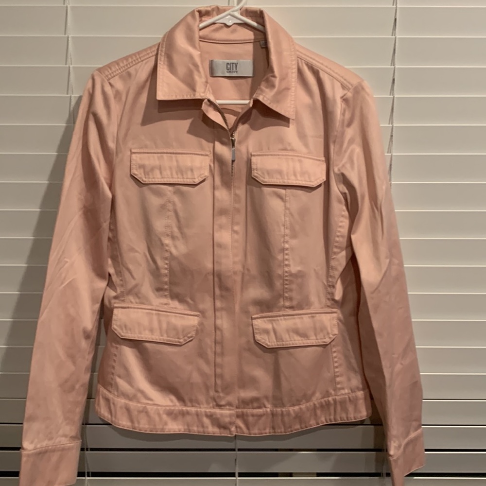 Size 8 DKNY two piece suit. Light pinkish cream color - Picture 2 of 5